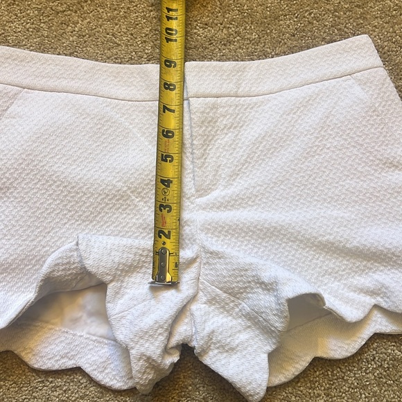 Club Monaco Textured White Scalloped Shorts 100% Cotton Size 4 - Picture 8 of 8